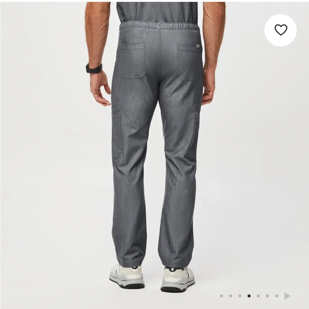 Figs Cairo Cargo Scrub Pants in Graphite, Size Large